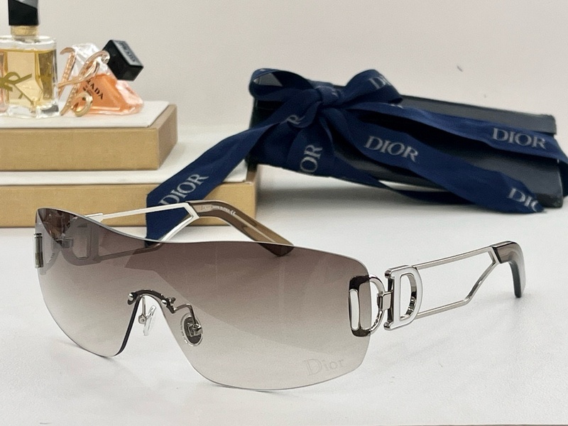 DIOR Sunglasses 80